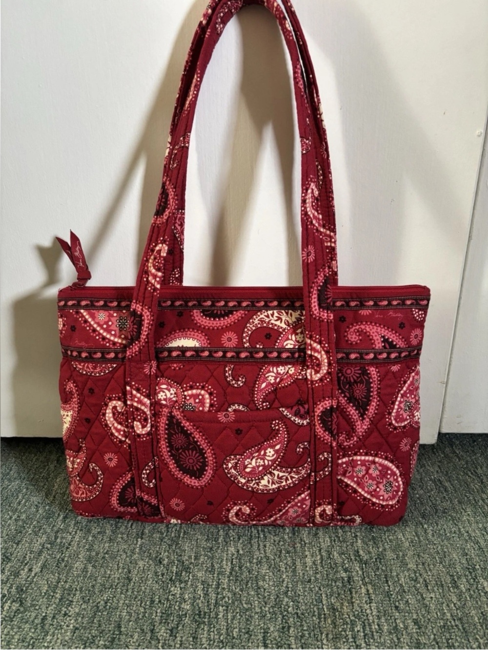 Vera Bradley MESA RED Double Handled Zippered Shoulder Tote
Bag / Purse